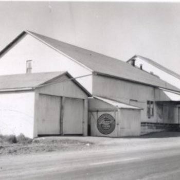 An old photo of Concord Feed & Pet Supply